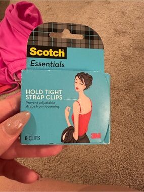 Scotch Essentials Hold Tight Strap Clips